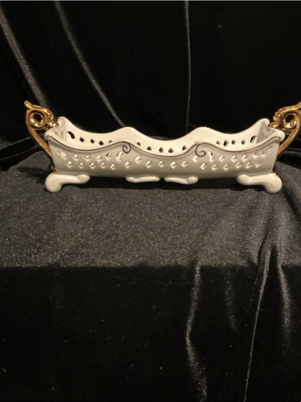 Porcelain Treasure Cracker Holder